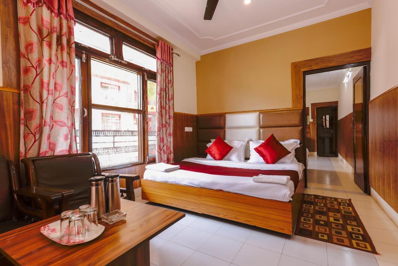 Hotel Varuni Mcleodganj Дармсала Экстерьер фото