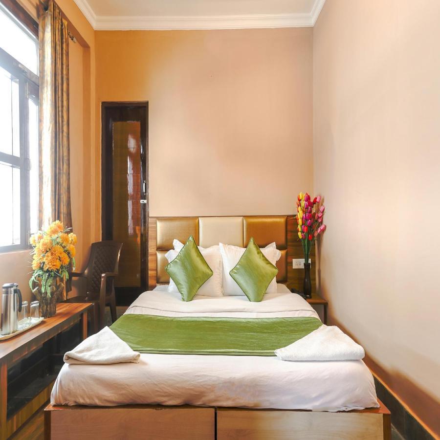 Hotel Varuni Mcleodganj Дармсала Экстерьер фото